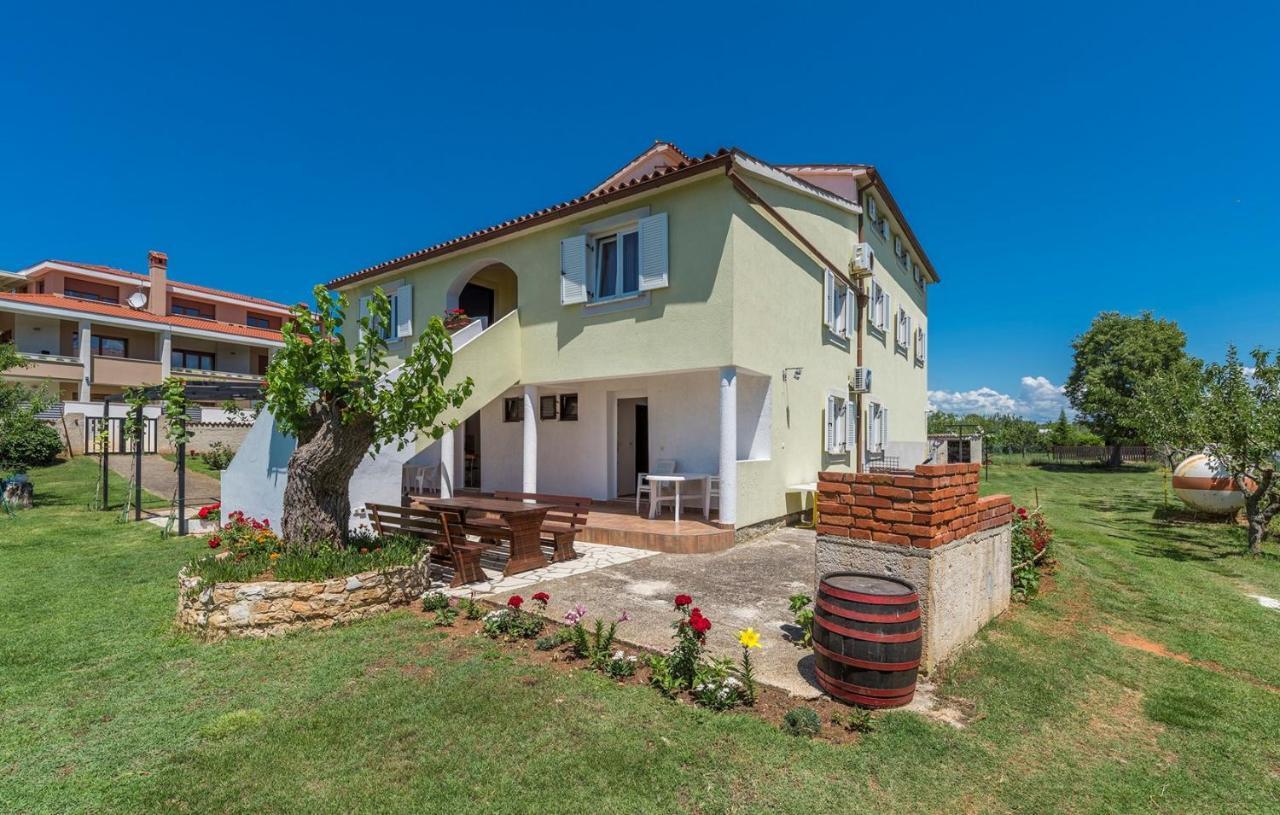Apartments Stanko Fažana Exterior foto